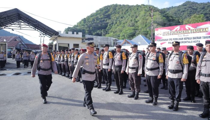 Kapolresta Gorontalo Kota Pimpin Apel Pergeseran Pasukan ke TPS Pilkada