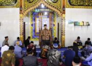 Ismail Madjid Safari Jumat di Masjid Al Mubaroq Dulomo Utara