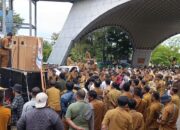 3 Bulan Gaji Belum Dibayar, Ratusan Aparat Desa di Kabupaten Gorontalo Unjuk Rasa