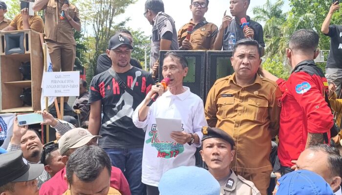 Bupati Gorontalo Janji Pembayaran Gaji Aparat Desa akan Dirapel Awal Tahun 2025