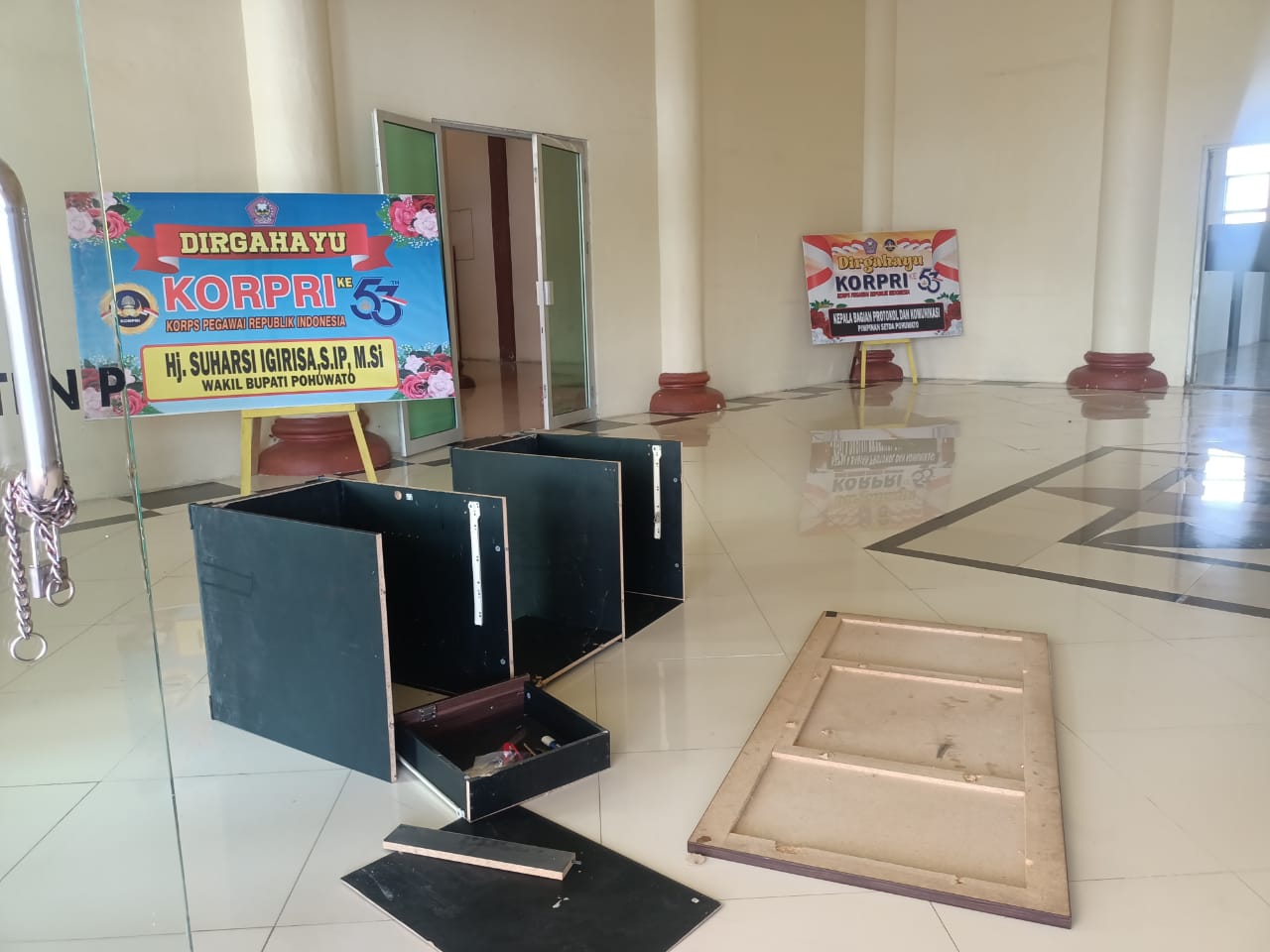 Kantor Bupati Pohuwato dirusak