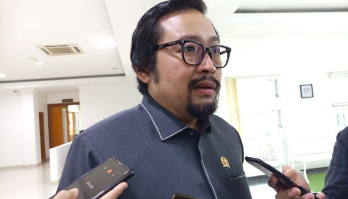 Erwin Ismail Kecewa dengan Mahalnya Biaya Ujian dan Wisuda di UBM Gorontalo