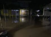 Banjir mulai Rendam Permukiman Desa Tabumela, Warga Trauma