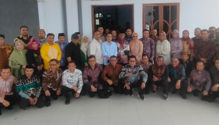 Merlan Uloli Temui Ismet Mile Beri Ucapan Selamat