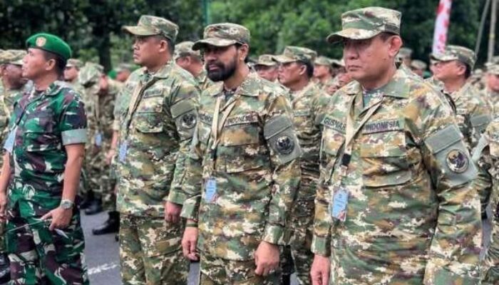 Retret di Akmil Magelang, Gusnar Ismail Satu Barisan dengan Boby Nasution