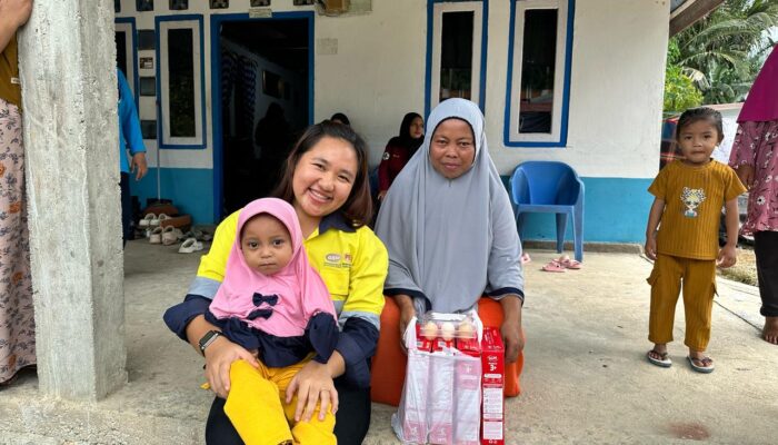 Pani Gold Project Beri Bantuan Susu untuk Anak-anak Stunting