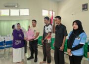 DWP UNG Bagikan Sembako untuk Petugas Kebersihan dan Satpam