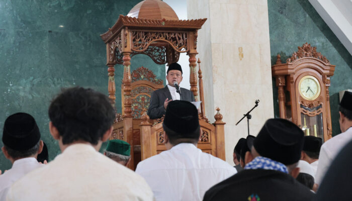 Menteri ATR/BPN Jadi Khatib Idulfitri 1446 H di Masjid Raya KH. Hasyim Asy’ari