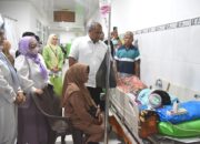 Rektor UNG Jenguk Mahasiswa Korban Terseret Arus Sungai