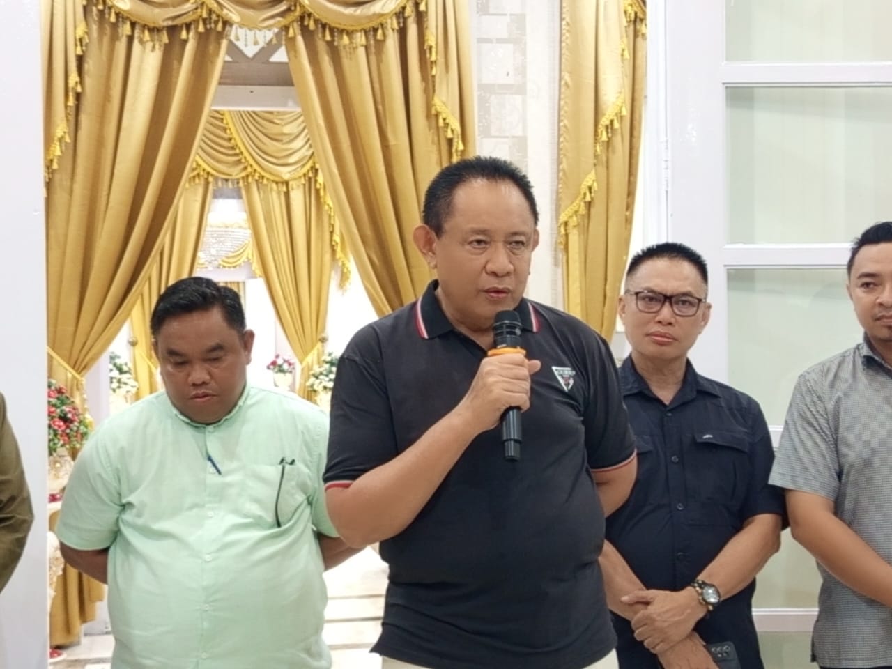 Gubernur Gorontalo Gusnar Ismail