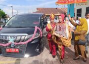 Tolak Mobil Dinas Alphard, Adhan Dambea Justru Bantu Pinjamkan ke Warga untuk Nikahan