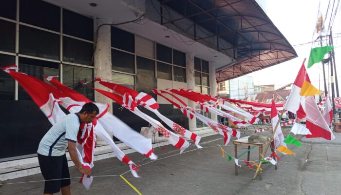 Jelang 17 Agustus, Pedagang Bendera Musiman mulai Menjamur di Gorontalo