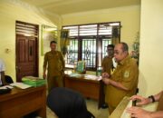 Adhan Dambea Sidak Sejumlah Kantor Kelurahan