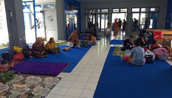 Khawatir Tsunami, 80 Orang Mengungsi di Markas Lanal Gorontalo