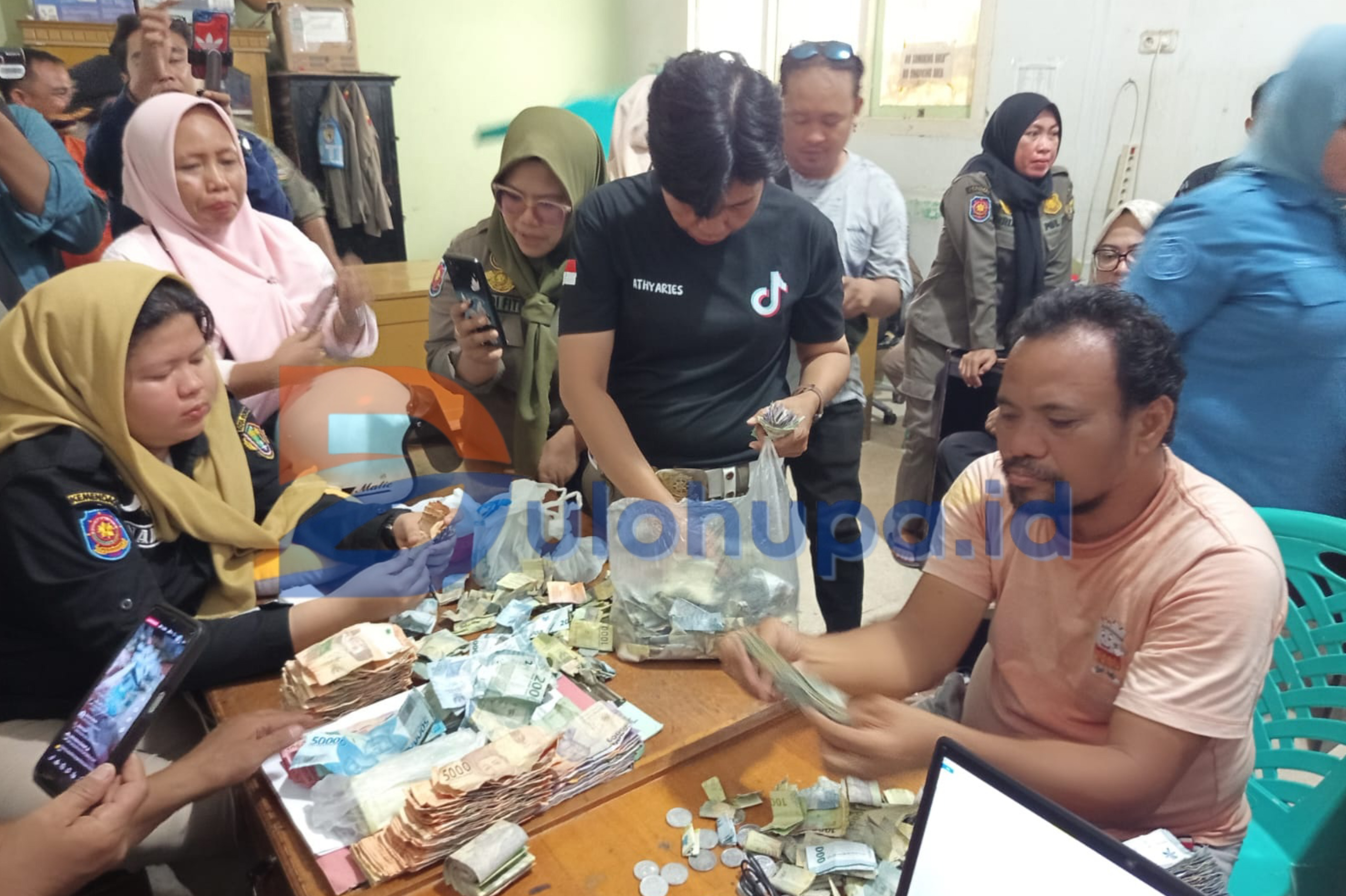 lutfi pengemis kaya gorontalo