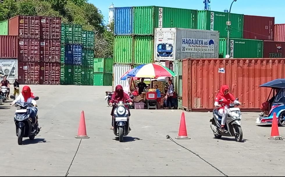 Balap Motor Lambat