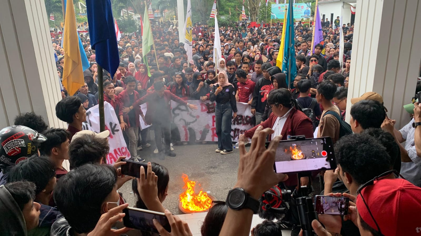 Demo Mahasiswa