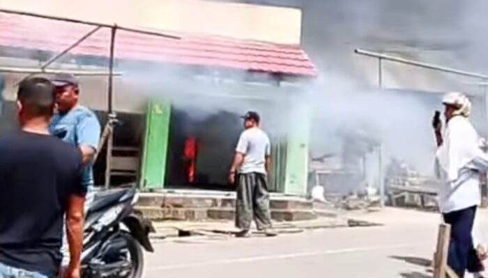 Kebakaran di Boalemo Hanguskan Dua Rumah dan Satu Ruko
