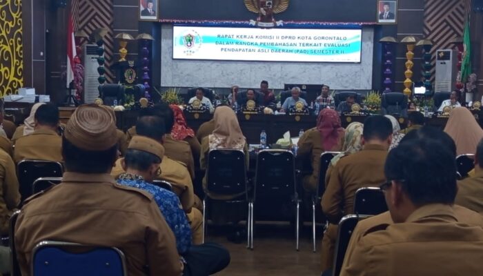 Evaluasi PAD Semester II, DPRD Kota Gorontalo Soroti Masalah Wajib Pajak