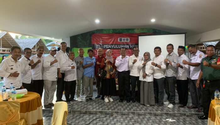 Mahasiswa KKN UNG dan LBH Berikan Penyuluhan KUHP Nasional ke Aparat Desa