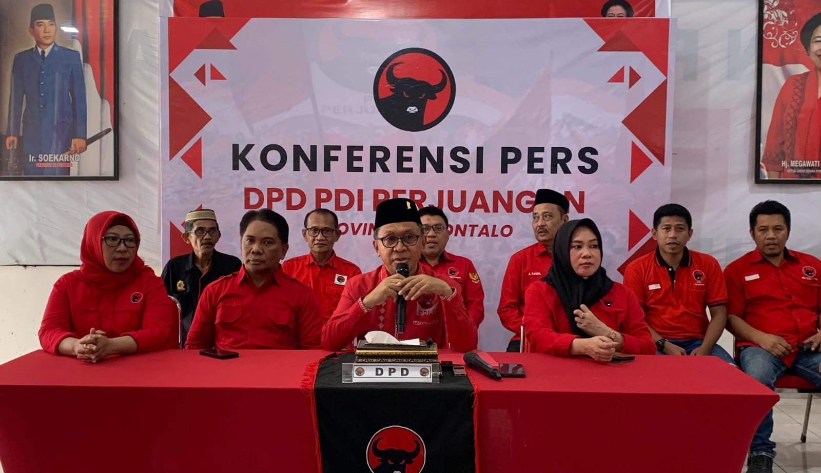 PDIP Wahyudin Moridu