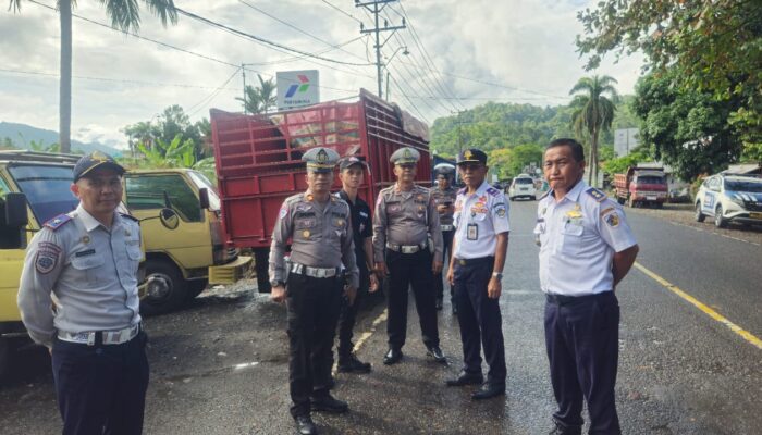 Dishub dan Satlantas Tertibkan Antrian Kendaraan di SPBU Kotamobagu