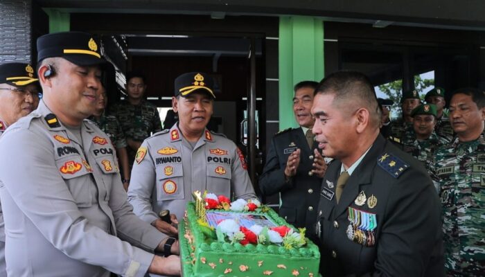 Kapolres Kotamobagu Beri Kejutan HUT TNI ke-80 di Kodim 1303 Bolmong