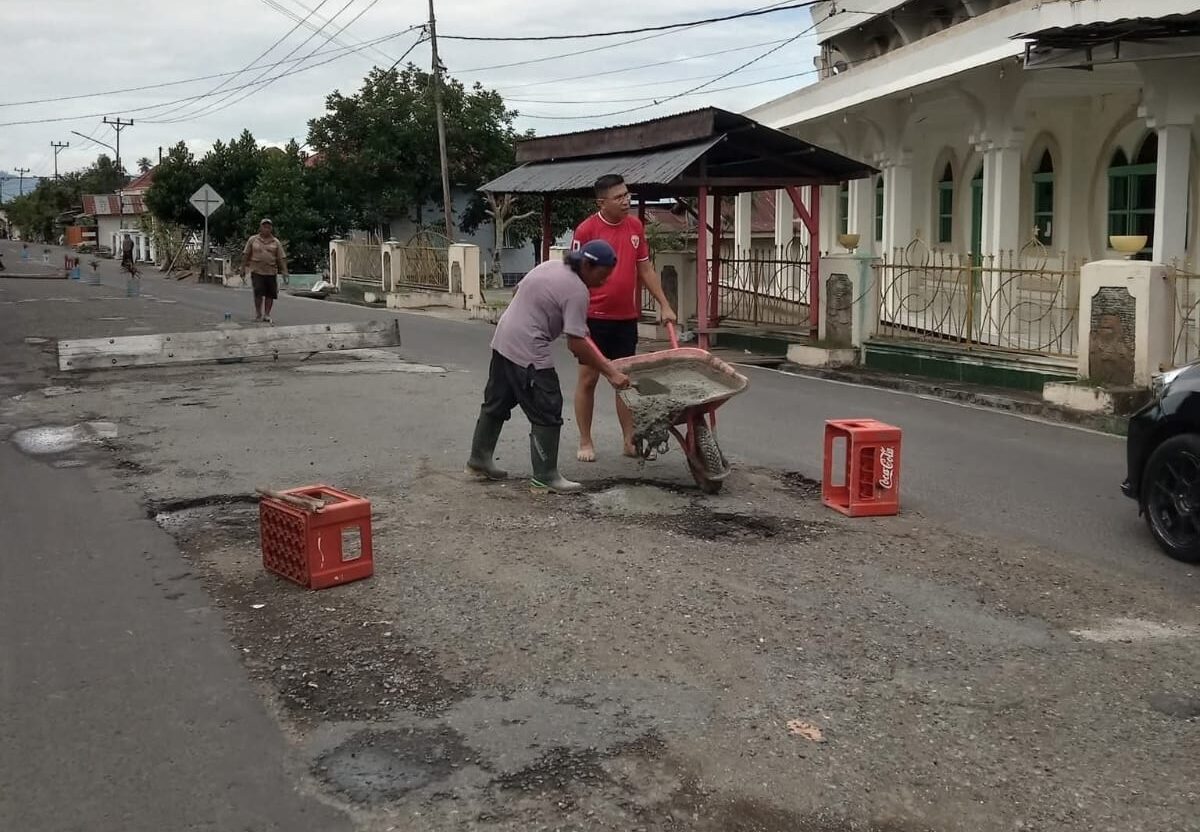 Jalan Rusak