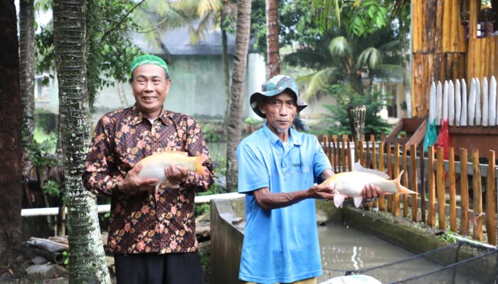 Kampung Reforma Agraria Desa Bandung Kembangkan Budidaya Ikan