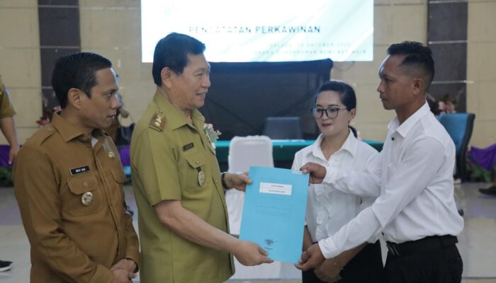 Weny Gaib Dampingi Wagub Victor di Acara Nikah Massal Sulut