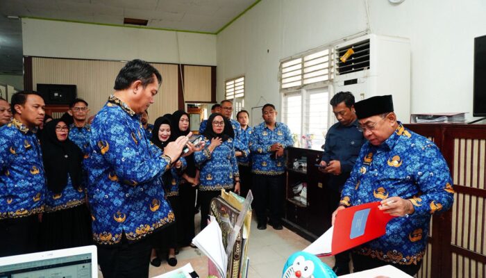 Adhan Sidak Sejumlah Kantor Dinas, ASN Mangkir Diberi Sanksi