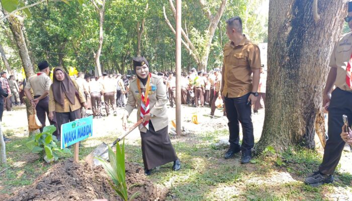 Idah Syahidah Ajak Pramuka Lakukan Penghijauan di Bumi Perkemahan