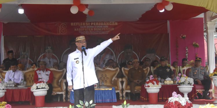 Otonom Baru