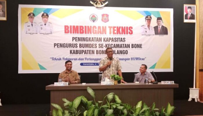 Pengurus BUMDes se Kecamatan Bone Perkuat Tata Kelola lewat Bimtek