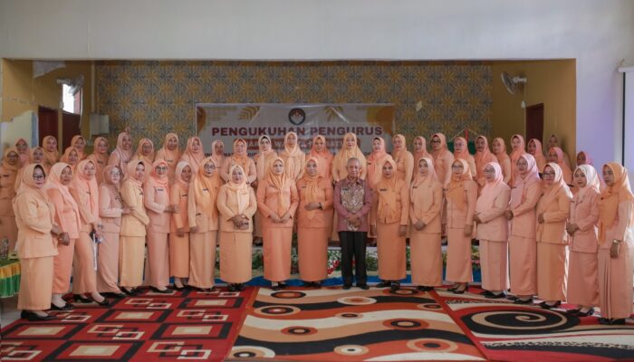Pengurus DWP Unit Diknasbud Pohuwato Resmi Dikukuhkan