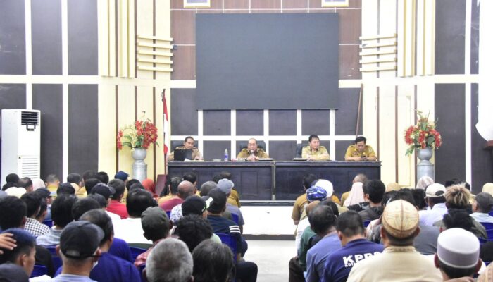 Wali Kota Gorontalo akan Berhentikan Pengangkut Sampah jika Kedapatan Miras