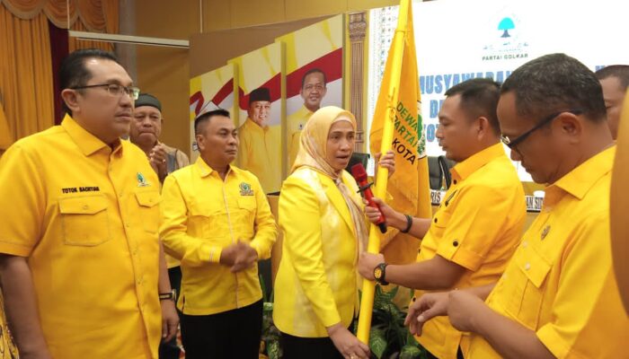 Meyke Kamaru Resmi Pimpin DPD Partai Golkar Kota Gorontalo