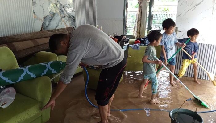 Banjir Terjang Pemukiman di Limboto Barat, Banyak Barang Tak Terselamatkan