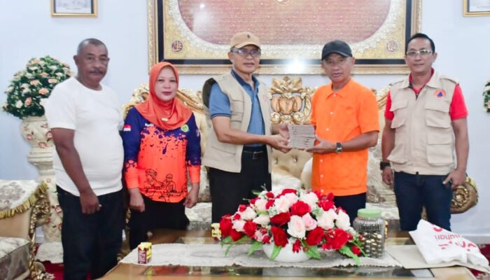 Bupati Saipul Terima Bantuan dari Pemkot Gorontalo untuk Korban Banjir