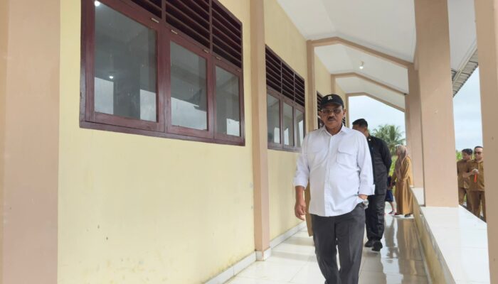 Bupati Rum Pagau: Insiden Plafon Ambruk Tak Boleh Terulang