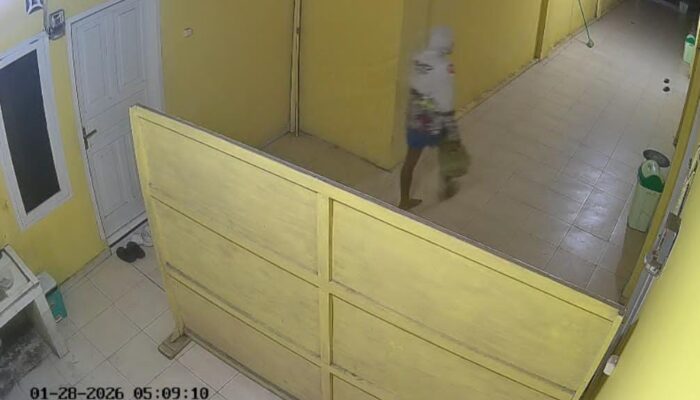 2 Pria Terciduk CCTV Curi Tabung Gas di Indekos