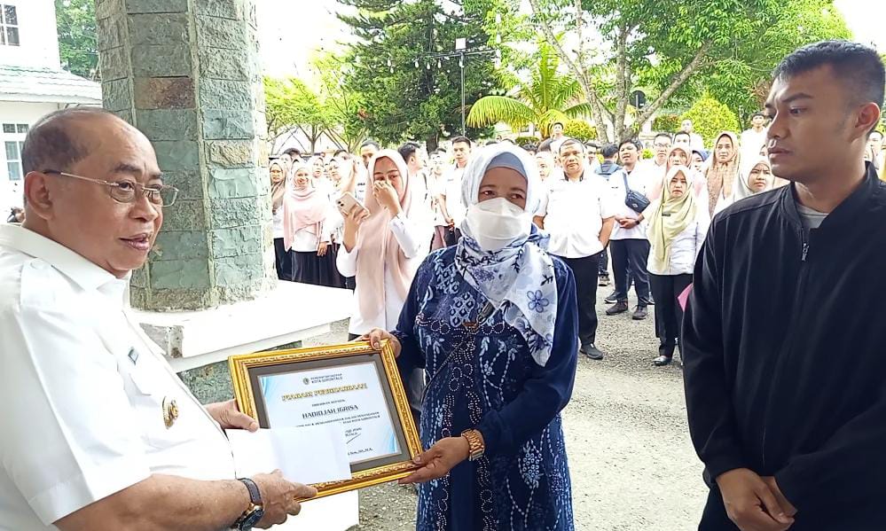 Reward Petugas Kebersihan