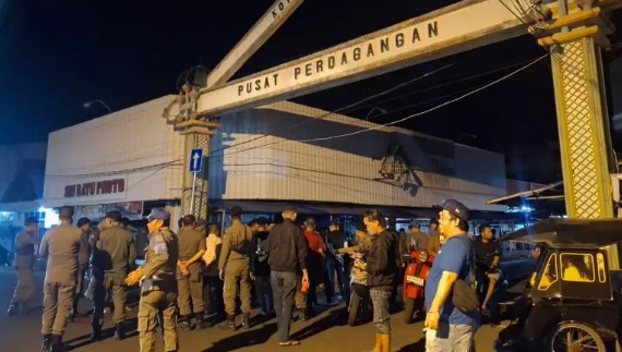 Pasar Senggol