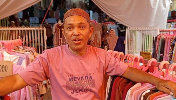 Pedagang Harap Omset Meningkat di Pasar Senggol Tahun ini