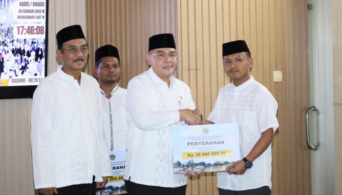 Kementerian ATR/BPN Salurkan Bantuan untuk Pegawai Terdampak Bencana di Aceh