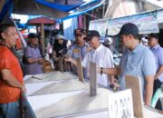 Wabup Iwan Sidak Pasar Marisa Pastikan Ketersediaan Bahan Pokok Jelang Lebaran