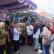 Wagub Gorontalo Ulang Tahun, Warga di Lokasi Pasar Murah Turut Merayakan