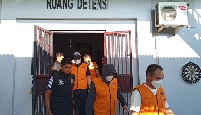 Imigrasi Gorontalo Deportasi 4 WNA Asal China