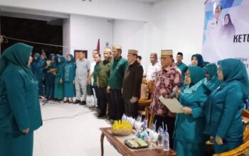 Ruwaida Mile Lantik TP PKK dan Dasawisma se-Kecamatan Kabila