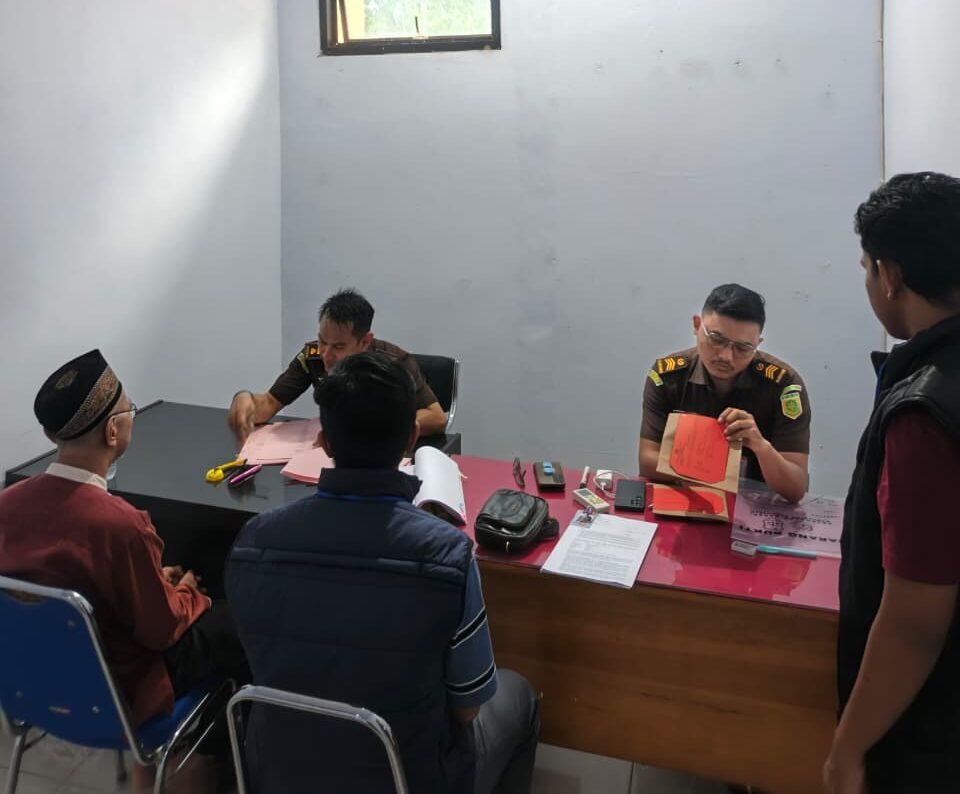 Tersangka Penggelapan